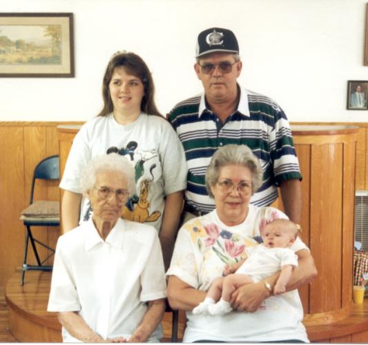 DONNA, KAYCIE, DAVID, NANNY & MA